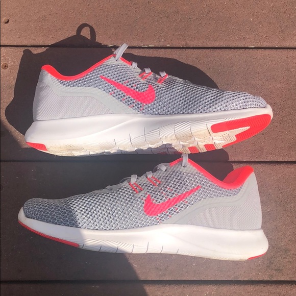 Nike Flex TR 17 Training Sneaker - Picture 5 of 8